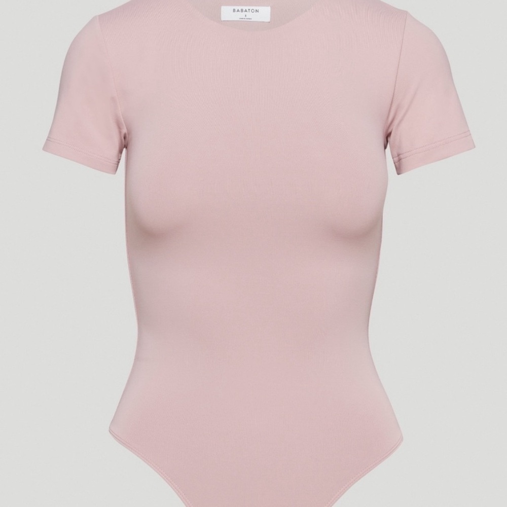 Aritzia Babaton Contour Crew Shortsleeve Bodysuit